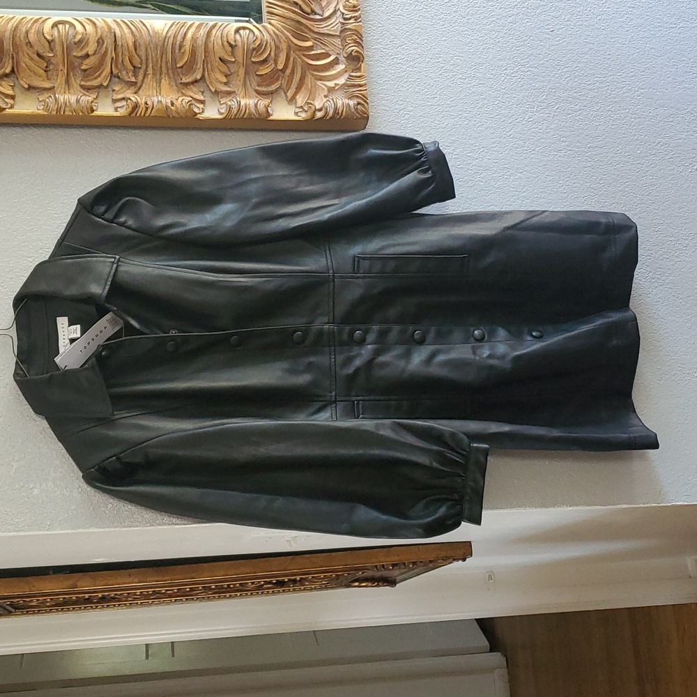 Tip Shop coat